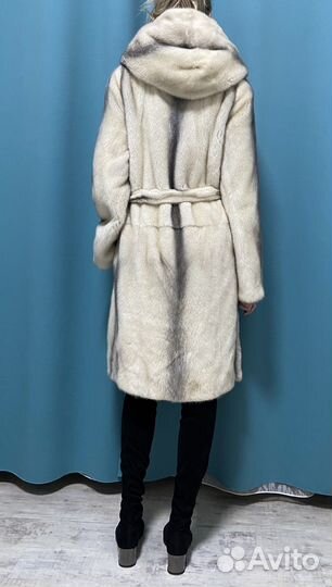 Норковая тёплая шуба р-р42-46