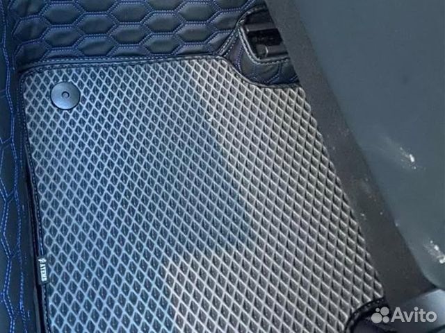 Автомобильные коврики 3D