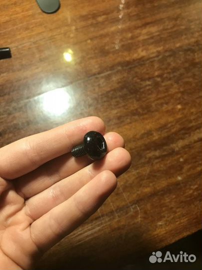 Ось для трюкового самоката