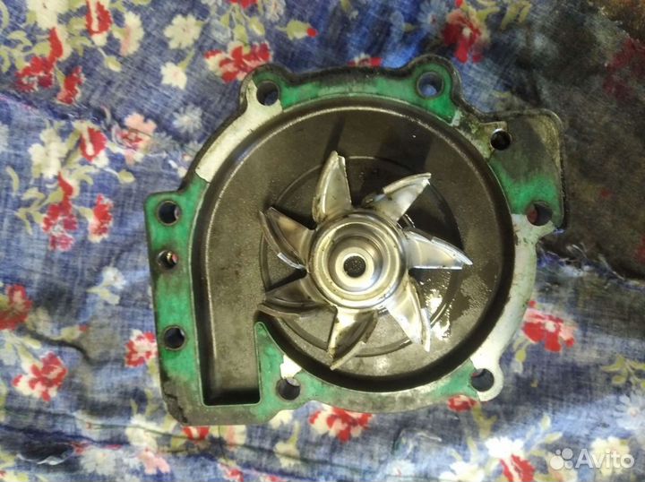 Помпа Вольво 850 2.3 турбо