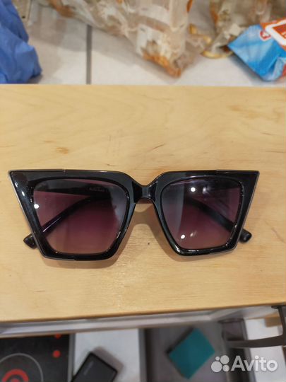 Солнцезащитные очки