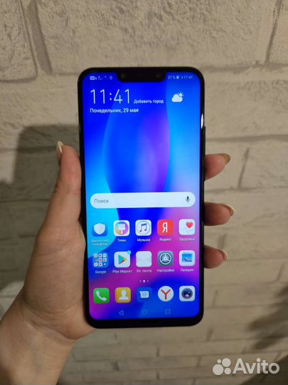 Телефон Huawei Nova 3
