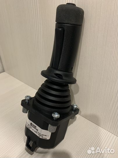 Джостик Danfoss