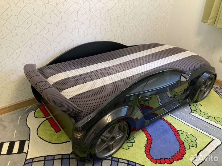 Кровать детская машина