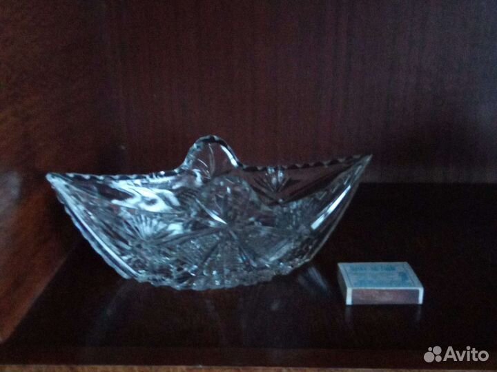 Хрустальная ваза