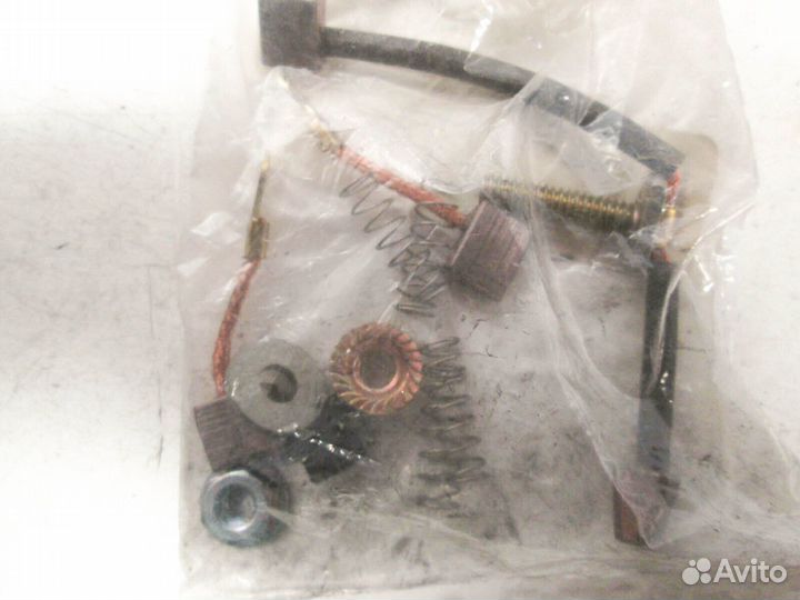 Щетки стартера для снегохода Polaris 2200759