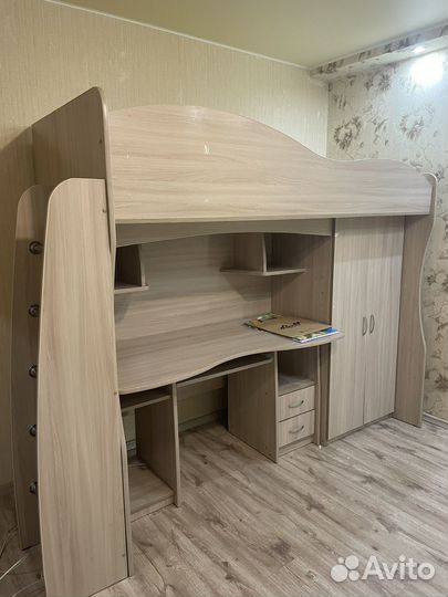 Двухярусные кровати