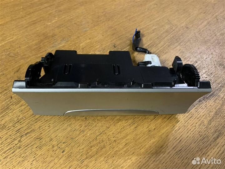 Пепельница передняя VW Passat B6