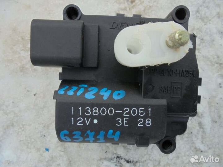 Сервопривод заслонок печки Toyota Premio ZZT240