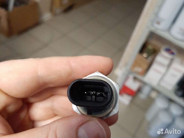 Датчик д/топлива Cummins ISX 4921499 / 3408377