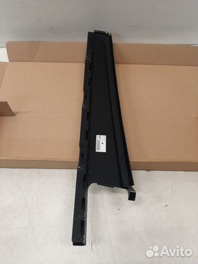 Накладка двери задняя левая Skoda Octavia A7