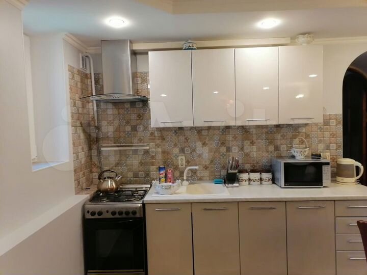 3-к. квартира, 105 м², 1/2 эт.