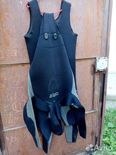 Гидрокостюм