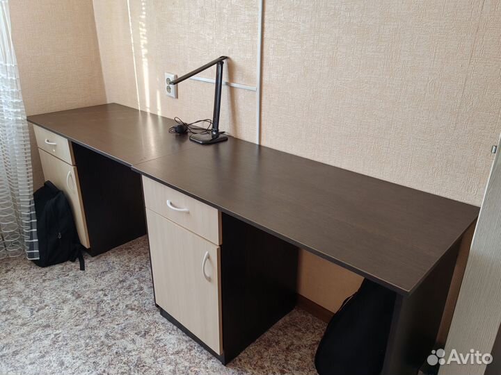 Письменный стол