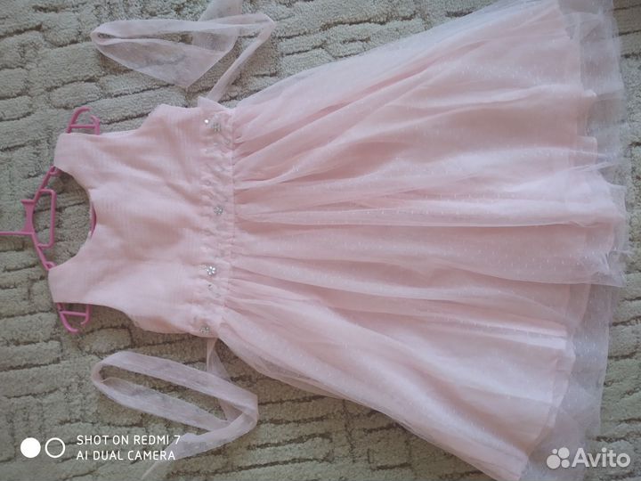 Платье нарядное лёгкое 116