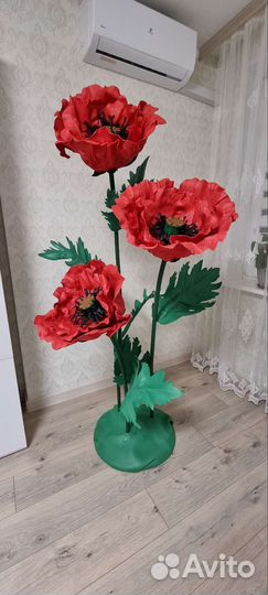 Композиция из ростовых цветов (декор)