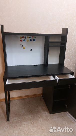 Письменный стол IKEA