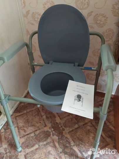 Санитарное кресло туалет