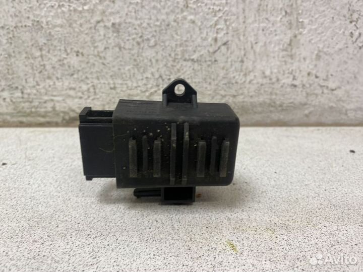 Блок управления подогревом сидений