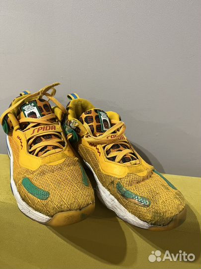 Баскетбольные кроссовки