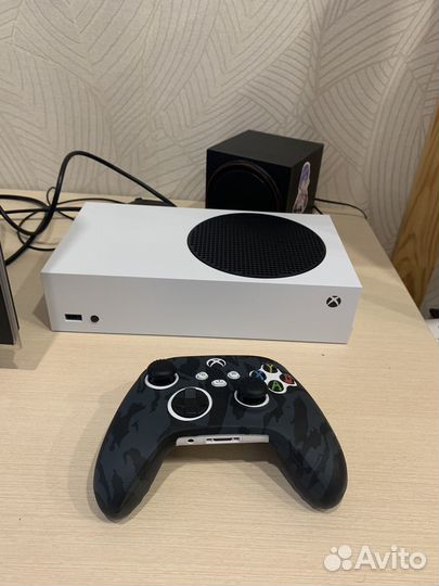 Игровая приставка Xbox series s