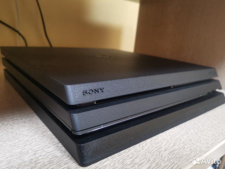 Sony playstation 4 pro 1tb с играми
