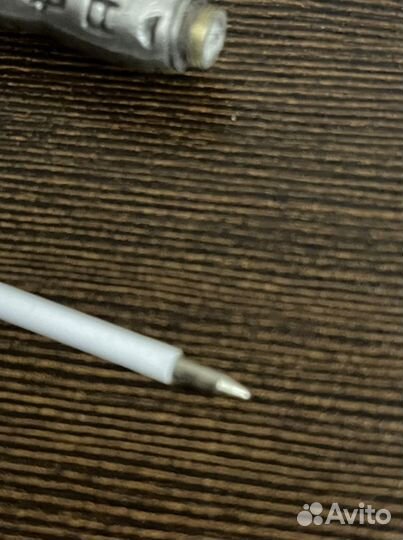 Шариковая ручка металлическая