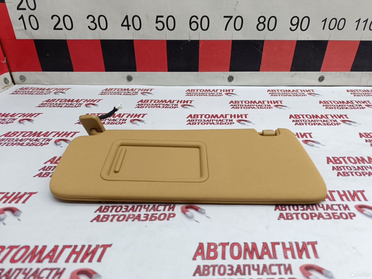 Козырек солнцезащитный левый Voyah Dream