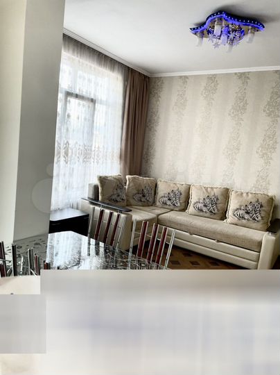 2-к. квартира, 55 м², 8/8 эт.