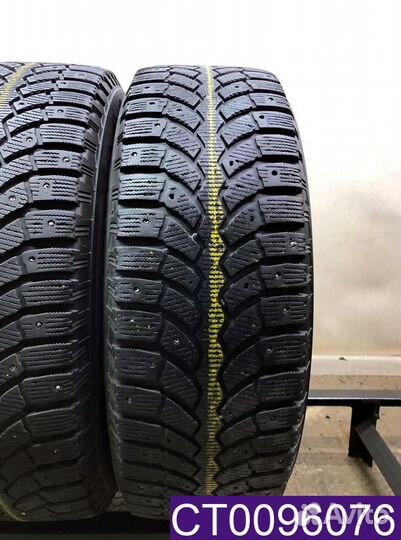 Bridgestone Blizzak Spike-01 215/65 R16 96T
