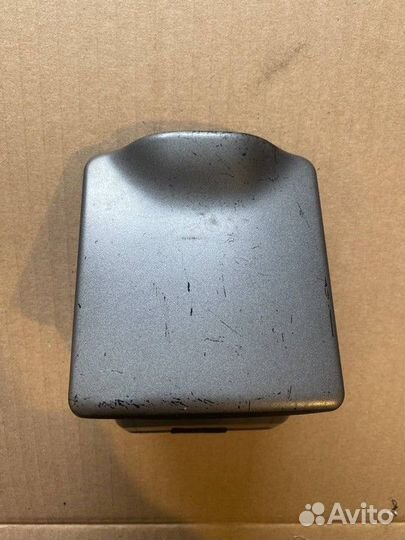 Пепельница передняя Mitsubishi Lancer