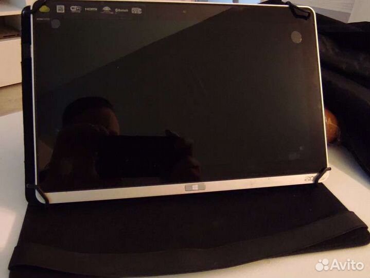 Планшет Acer W700