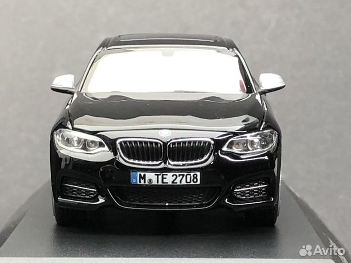 BMW 2er Minichamps 1:43