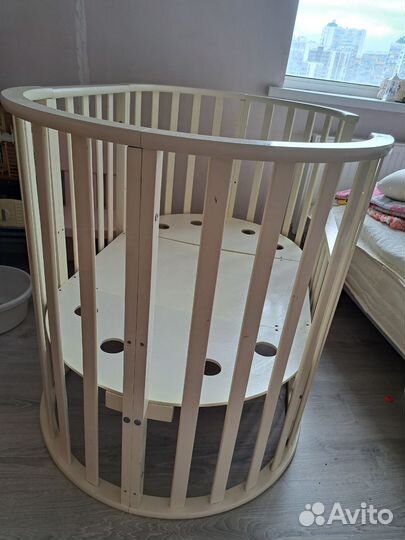 Детская кроватка трансформер с маятником