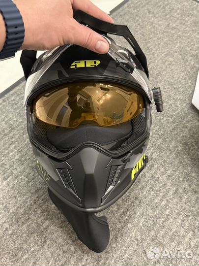 Шлем для снегохода