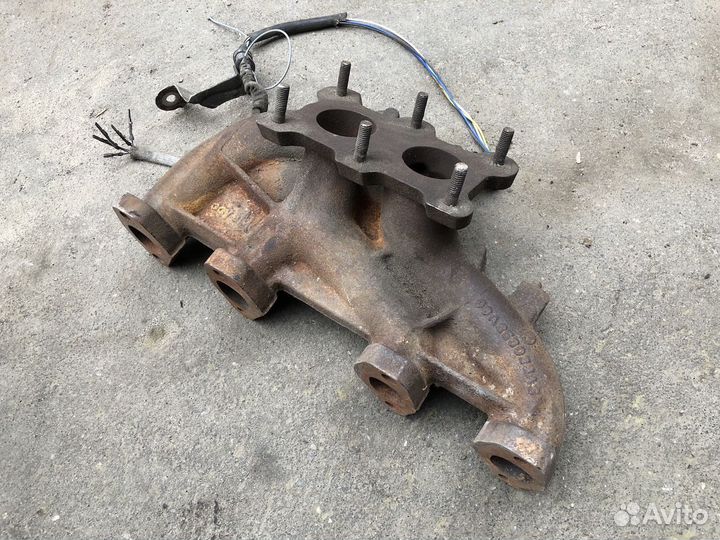 Выпускной коллектор VAG 1.8 06A253033AS