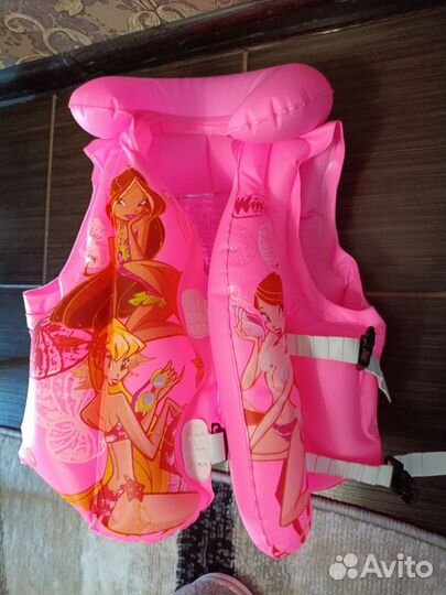 Жилет для плавания детский. Круг для плавания