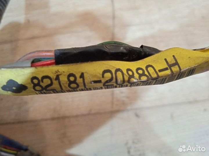 Жгут проводов двери багажного отсека Toyota Carina