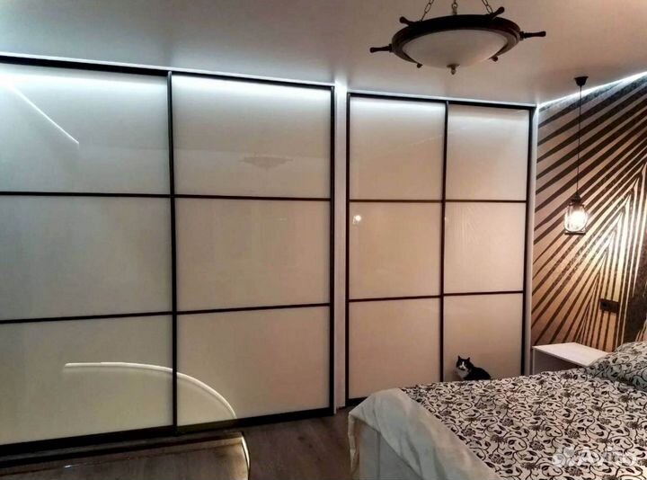 Стеклянная перегородка