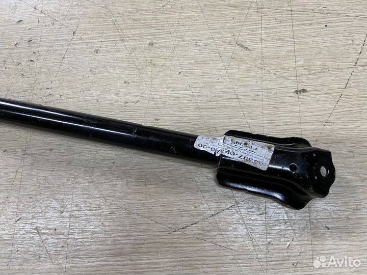 Распорка кузова передняя правая Toyota Highlander