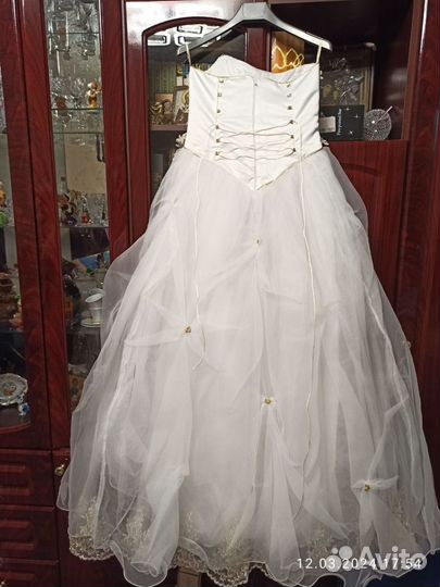 Свадебное платье 44 46