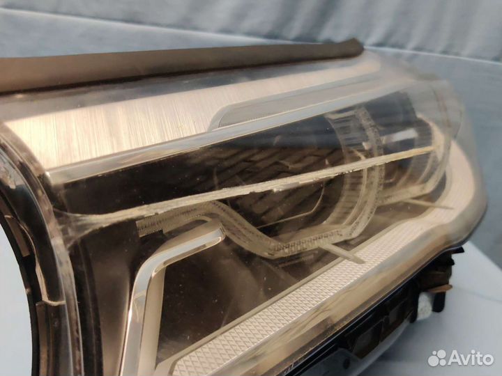 Фара левая BMW G11 G12 LED