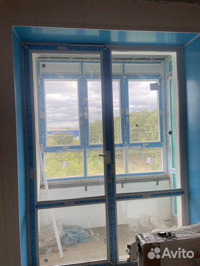 Дверь пластиковая новая