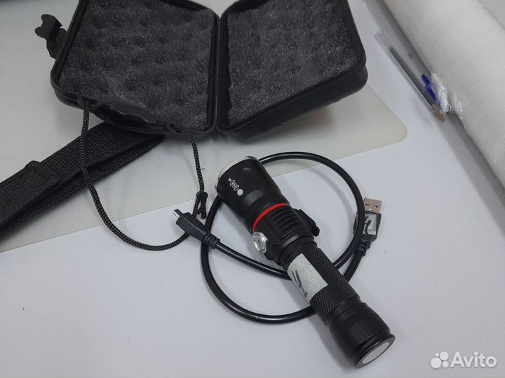 Фонарь светодиодный аккумуляторный