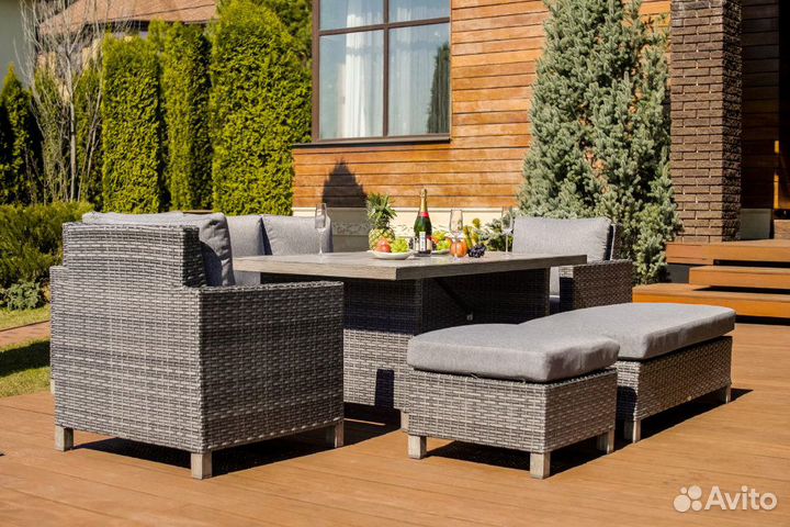 Ротанговые комплекты садовой мебели