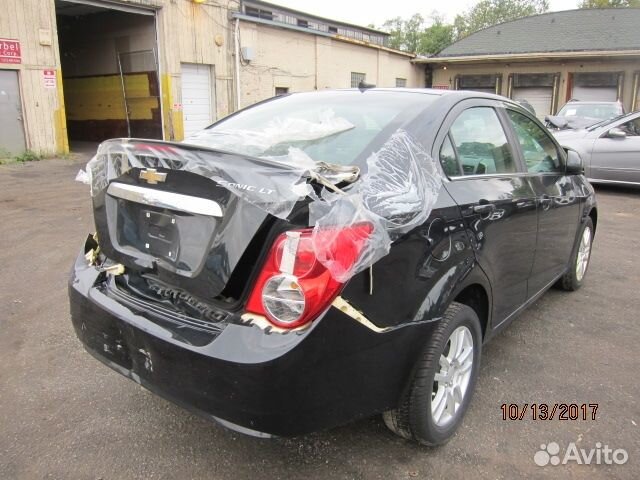 Разбор на запчасти Chevrolet Aveo (T300) 2011