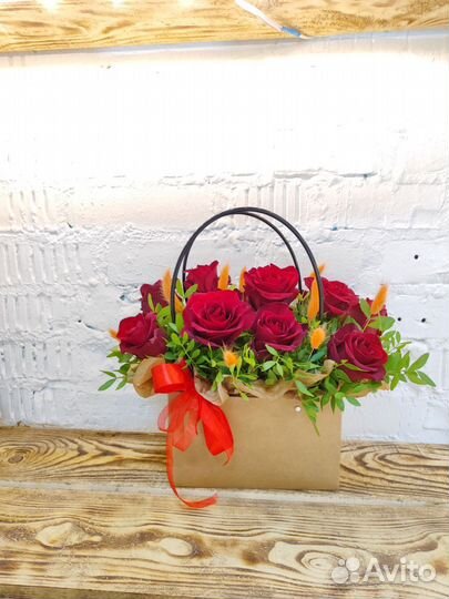Живые цветы Букеты / Розы / доставка