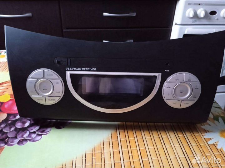 Радиомагнитола