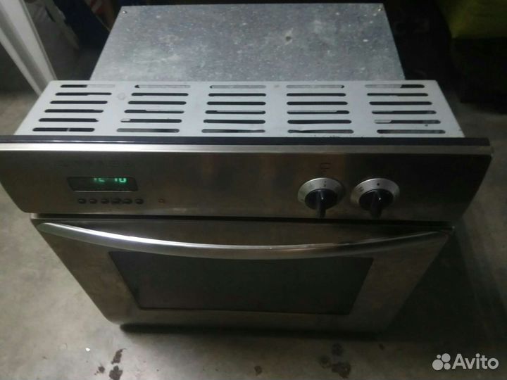 Духовой шкаф