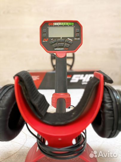 Металлоискатель Minelab vanquish 540